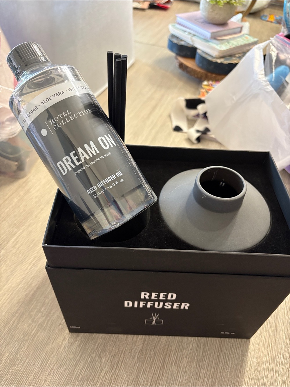 Hotel Collection Black Reed Diffuser Box - Picture 2 of 6